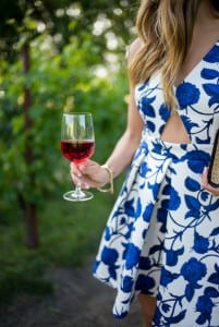wine-tasting-outfits